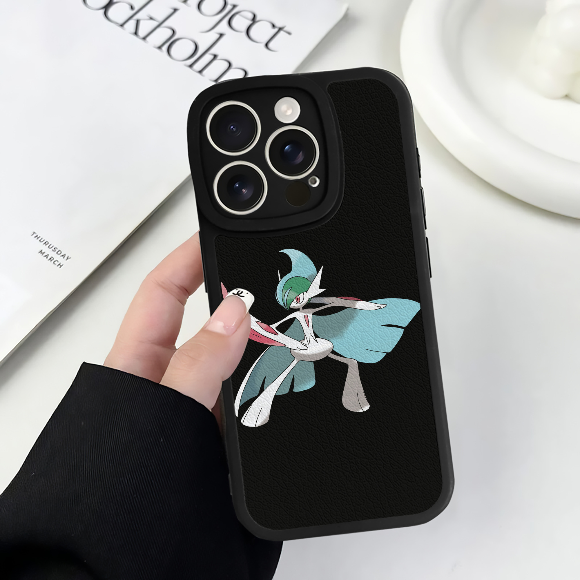 （画像用） ポケットモンスター Pokémon 【iPhone 16シリーズ対応】シリコンスマホケース（レザー調） 材質：シリコン